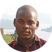Devis Hashakimana